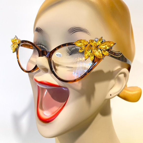 Vintage Vixen Retro Readers tortoise frames with gold rhinestones +.50 - Picture 6 of 6